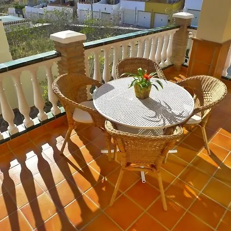 R1044 - Karina Villa Nerja