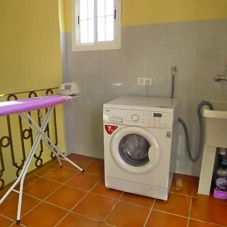 R1044 - Karina Βίλα *