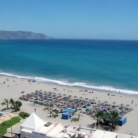 R1044 - Karina Villa Nerja
