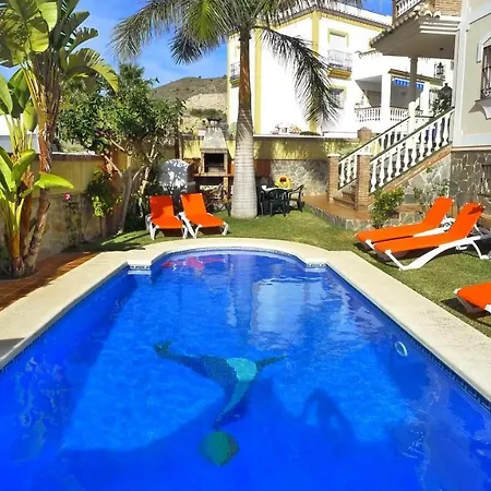 R1044 - Karina Villa Nerja